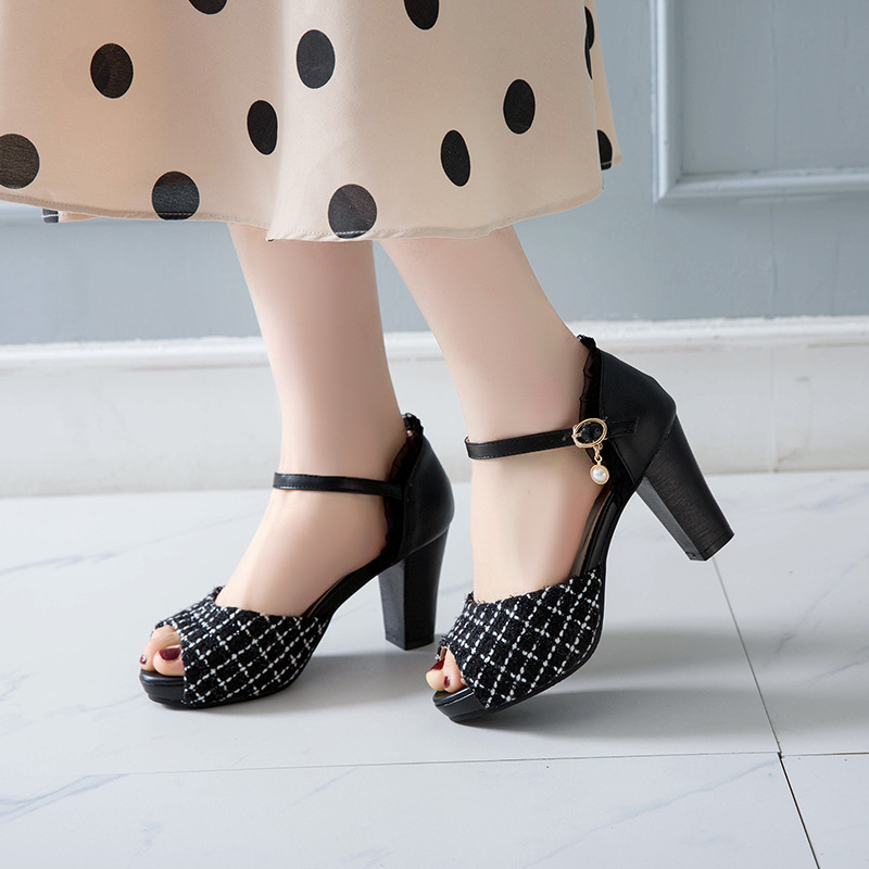 

2020 Women Sweet Lace Ruffle High Heels Sandals Woman Thick Heel Fish Mouth Platform Shoes Plus Size32 43 Buckle Wedding Shoes, Pink