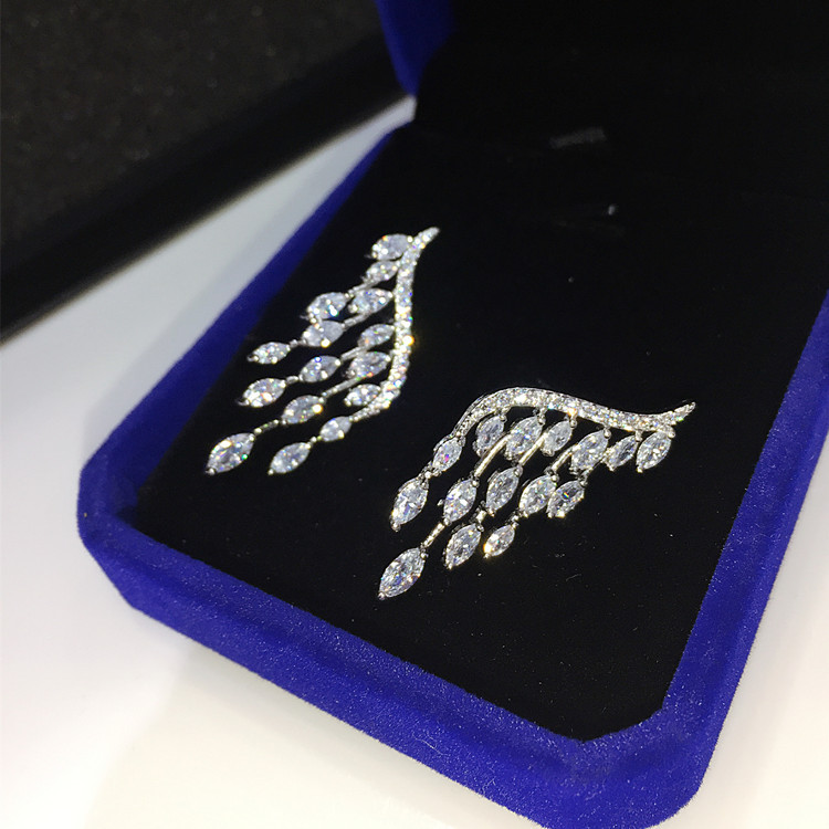 

Fashion Brand New Angel and Cubic Zircon Stud Earrings for Women Fine jewelry