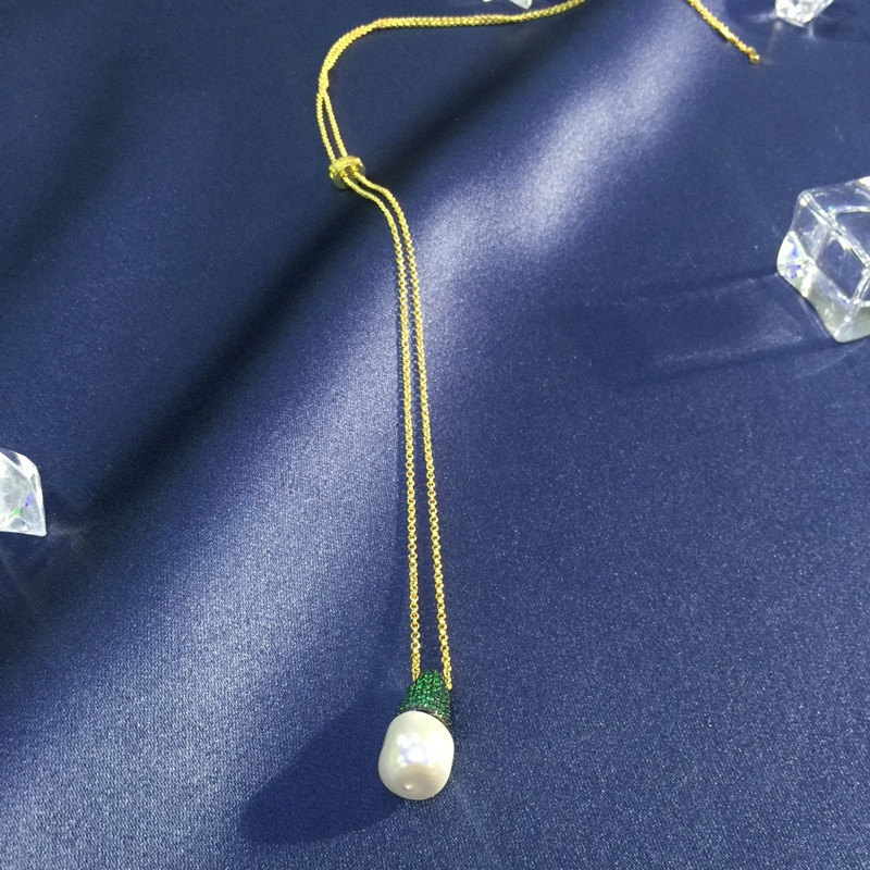 

2020 new hot selling high sense pearl Collar Necklace design sense fashion versatile temperament Pendant Necklace individual lady Necklace