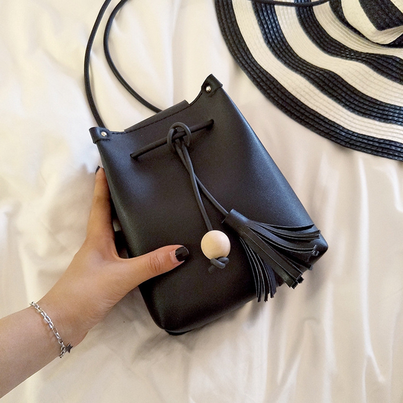 

Fashional Women PU Leather Tassel Bucket With Korean & Japanese Design Crossbody Bags Hot Sale Lady Tassel Shoulder Bags F515, Green