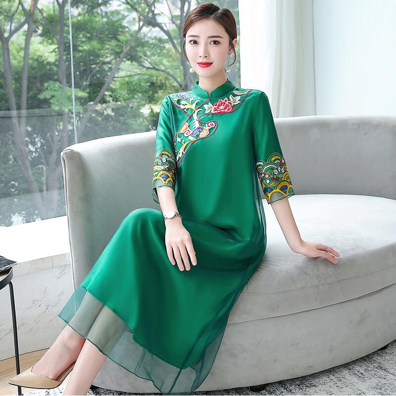 

Modern Cheongsam Women embroidered Qipao Chinese Dress Party Vintage gown Elegant Dress Oriental Robe