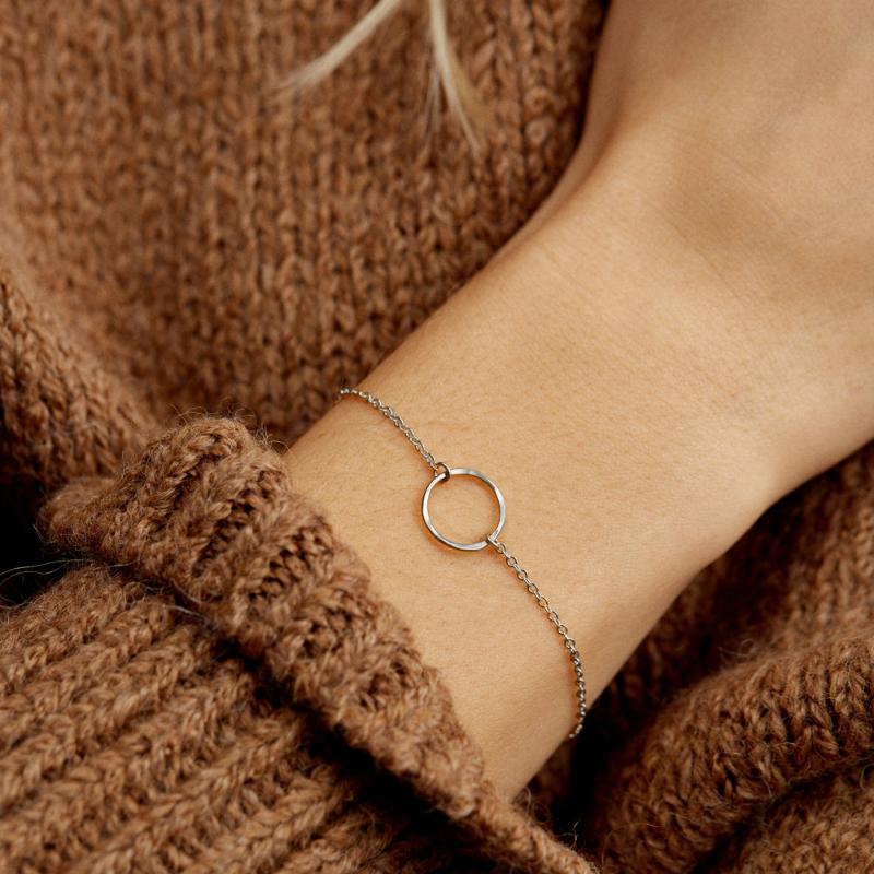

Women's Bracelets Adjustable Korean Couple Charm Bracelet for Women Stainless Steel Wristband Fashion Jewelry Friend