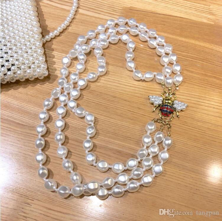 

2021/22 new Korean Pins retro temperament light shaped pearl bee necklaces female fashion wild three-layer pearl necklace chain tide, Gray