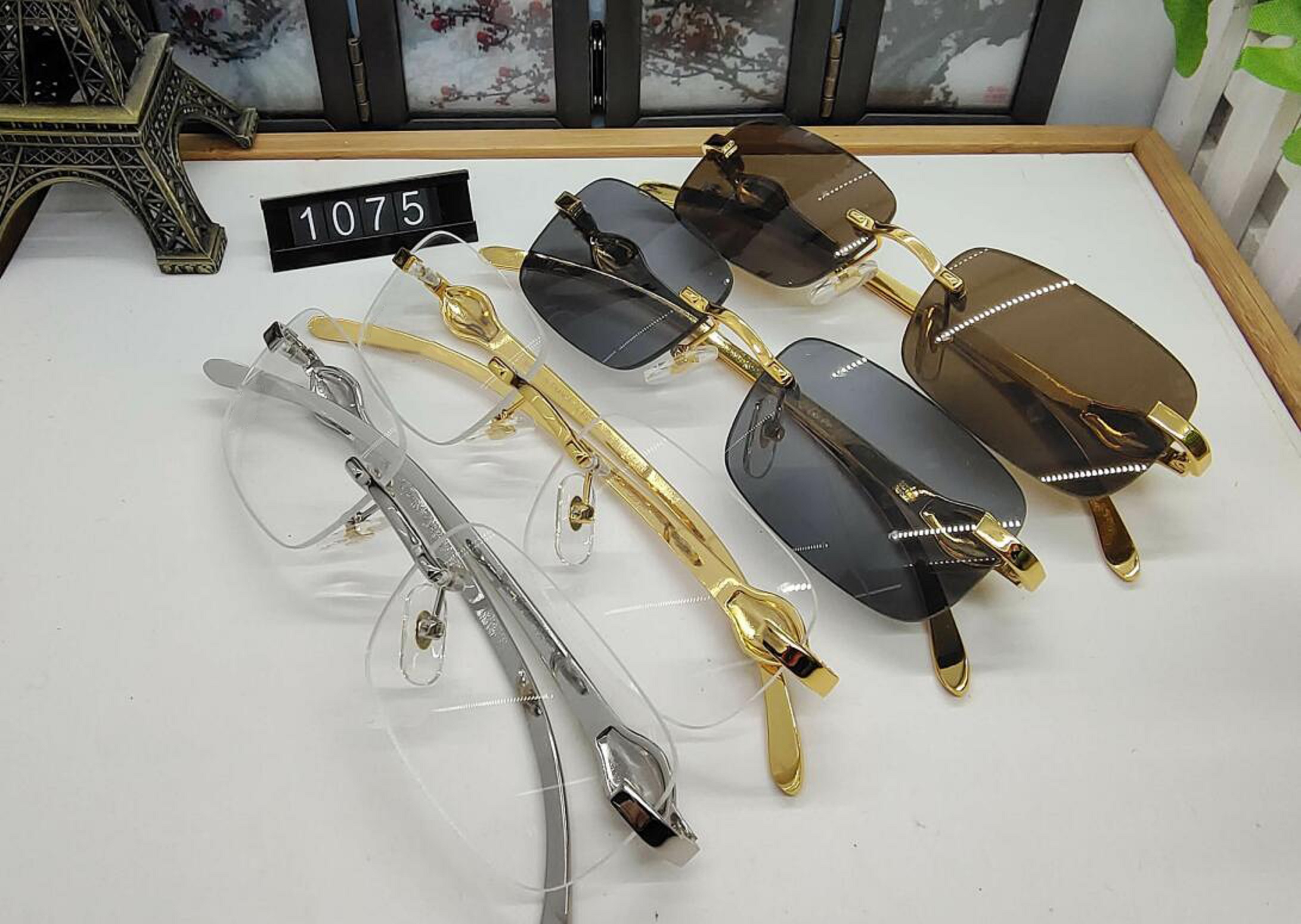 

Hot sale men women vintage rimless leopard buffalo horn glasses sunglasses fashion rectangle golden optical frames eyewear with box, White;black