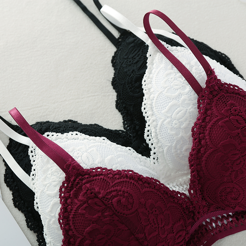 

Blackday Sexy Seamless Deep V Women Bra Fashion Wireless Thin Underwear Ladies Lingerie Lace Bras, Black