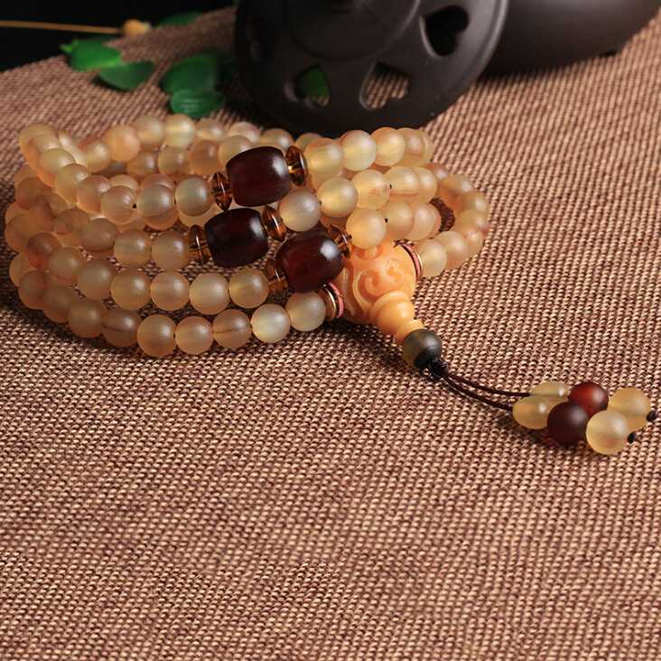 

Fashion Tibet Natural Sheep Horn Beads Hand String 108 Mala Bracelet National Wind Female Ornaments Horn Handicraft