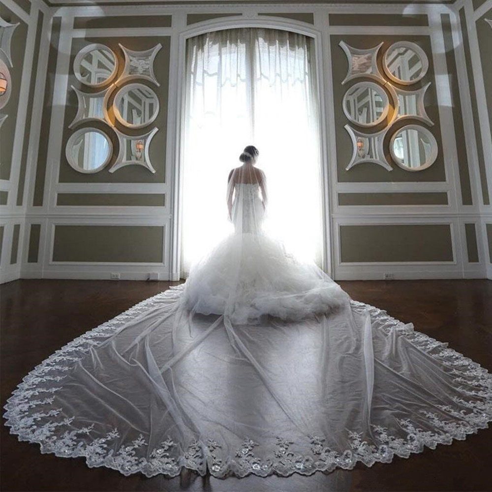 

Amazing 5M One Layer Wedding Veils Lace Appliqued Long Cathedral Length Veils Custom Made Tulle Ivory Bridal Veil