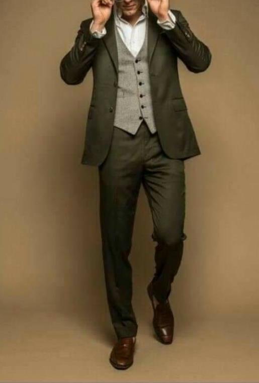 

Olive Green Men Suits Set Grey Vest Young Man Notched Lapel Three Pieces Slim Suits For Men Formal (Jacket+Vest+Pants, As the image