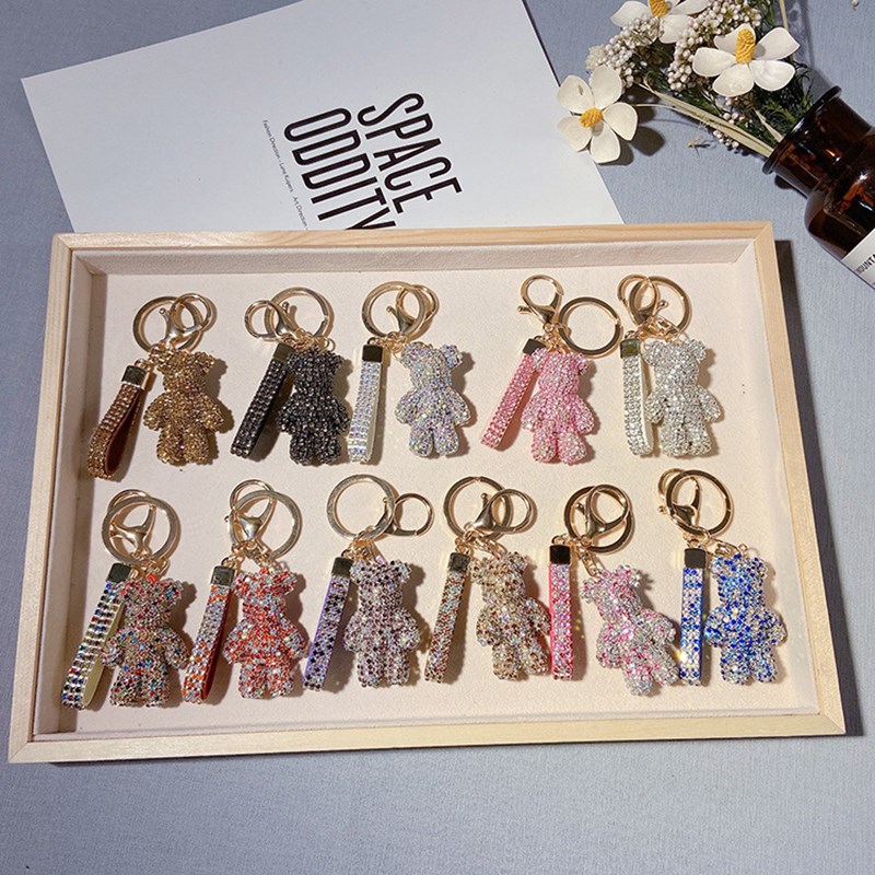 

Bling shining South Korea's new claw drill violent bear keychain creative bear doll cute car key bag pendant