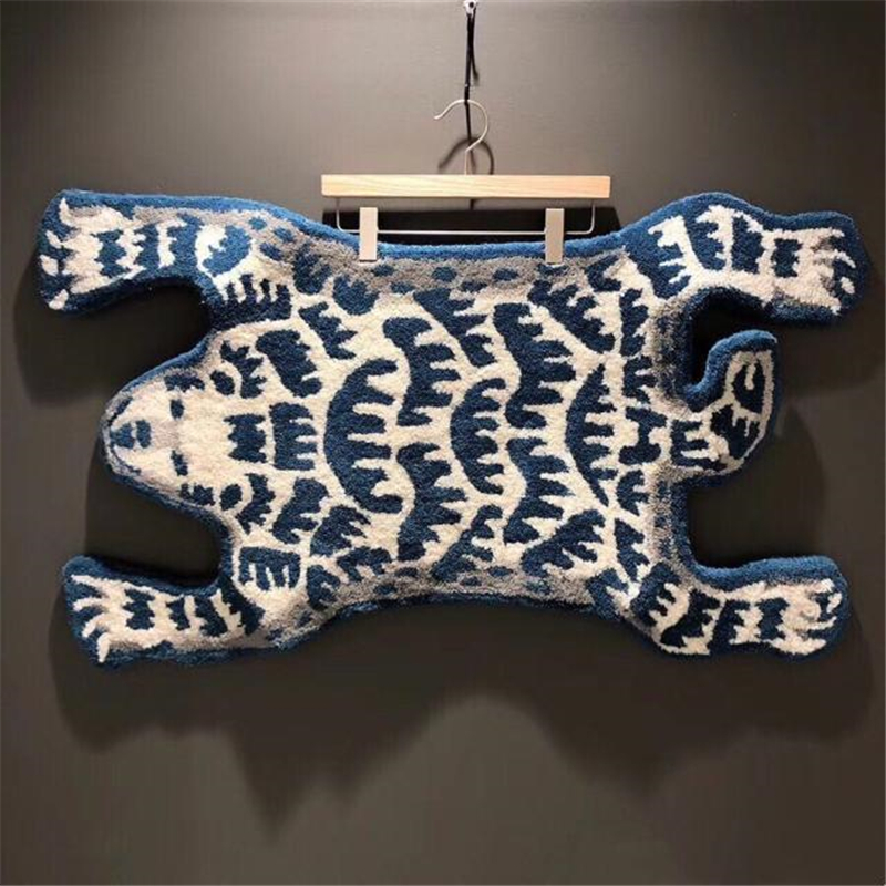 

Home Furnishings 19SS Human Made Polar Bear Rug Plush Handmade Creative Trendy Parlor Carpet Large Floor Mat Supplier