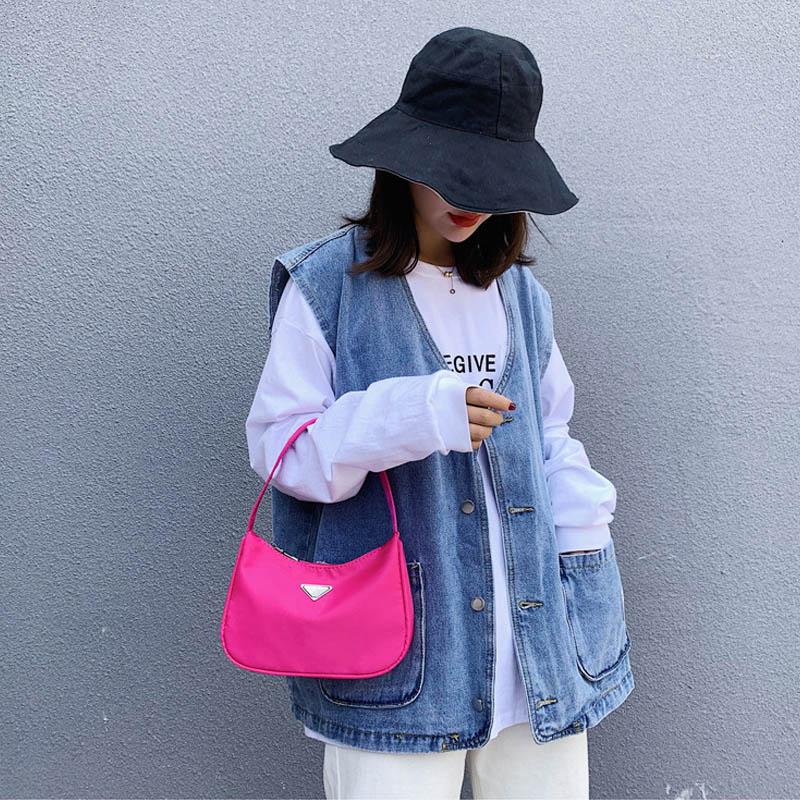 

New womens designer Fashion Candy Color Moon Package Bags For Women 2019 Simple Retro High Quality Nylon Handbag Baguette Bag Shoulder Bag, Rose red