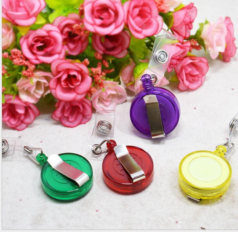 

Random Color Retractable Ski Pass ID Card Badge Holder Key Chain Reels With Metal Clip ju0165