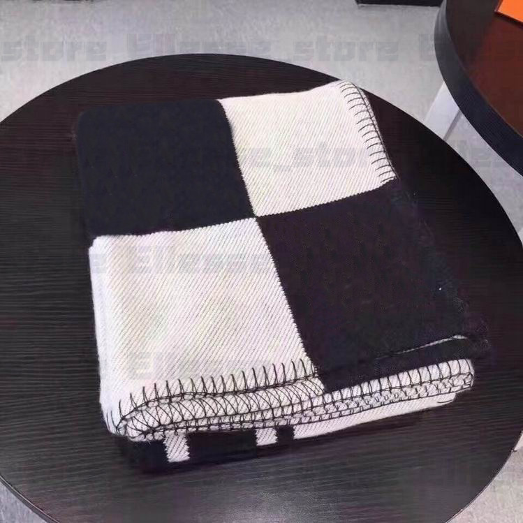 

Top Quality Letter Thicken Cashmere Wool Blanket H Home Travel Winter Scarf Shawl Warm Everyday Throw Blankets Nap Sofa Towel Tapestry ES167