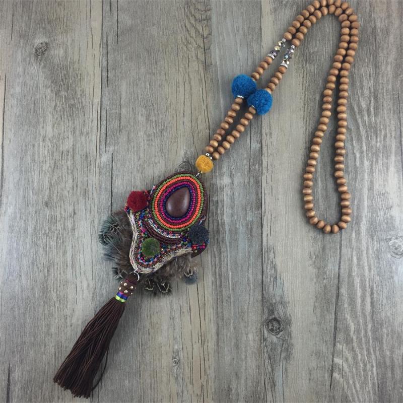 

High Quality Fashionable New Design Autumn Chunky Statement Chain Pendant Long Feather Necklace For Women Christmas Gifts