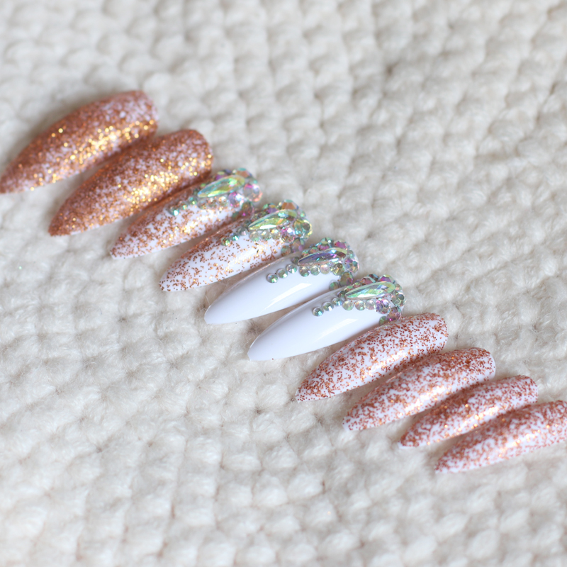 

24pcs Pre-designed decoration techniques for luxury fashion fake nails and extra long jewelry Upscale white, 1pcs