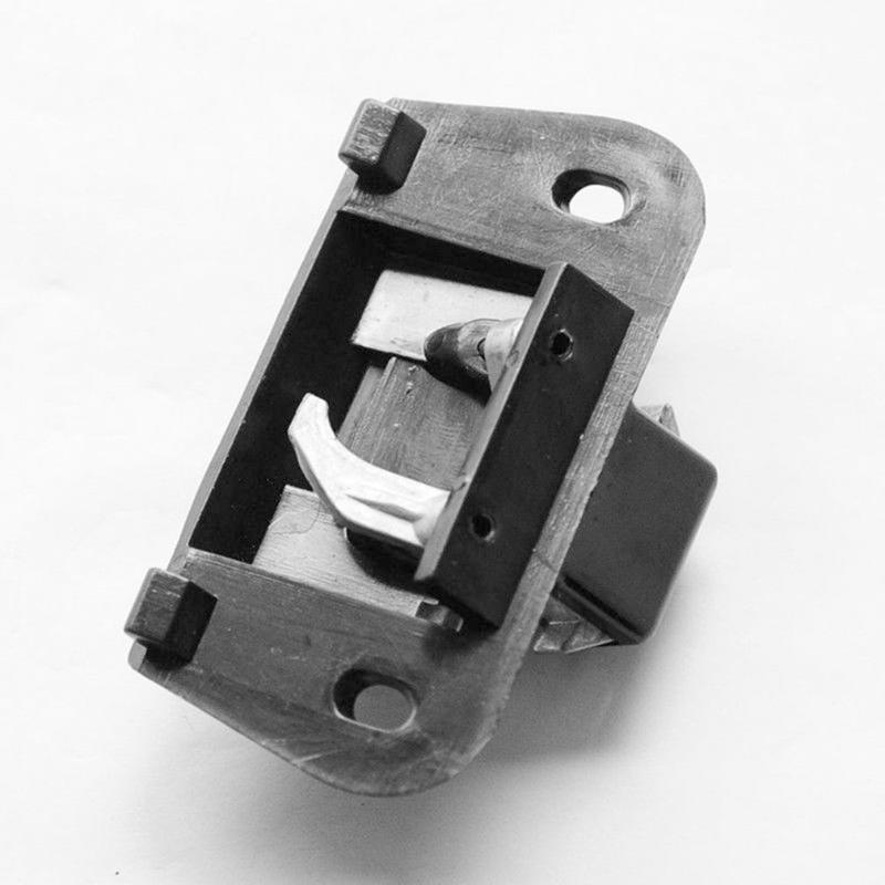 

New Glove Box Lock Latch For E34 E36 E30 525i 530i 535i M5 Z3 51161849472