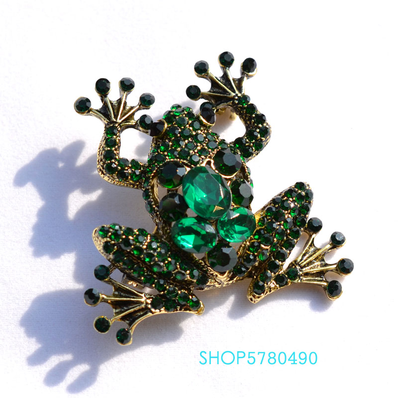 

Vintage Rhinestone Frog Brooch Green Color Women Crystal Breast Pin Lady Corsage Coats Party Ornaments Classic Jewelry Luxury