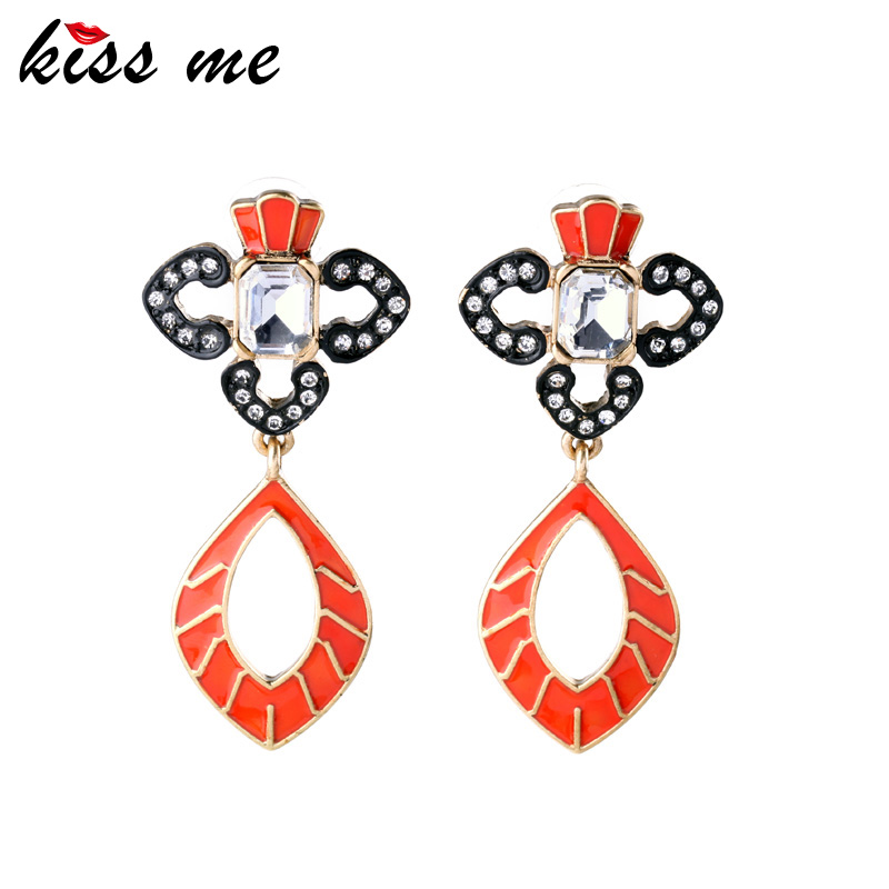 

Unique Modern Women Vintage Hollow Out Enamel Inlay Crystal Pendant Earrings Factory Wholesale