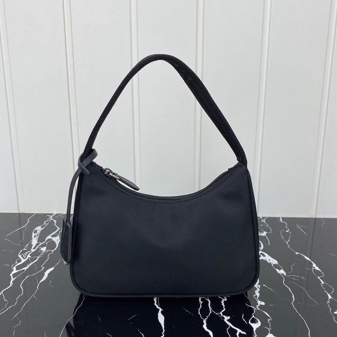 

Designer Bags Wholesale canvas hobo for women shoulder bag for women Chest pack lady Tote chains handbags presbyopic purse messenger bag handbags canvas, Gift bags
