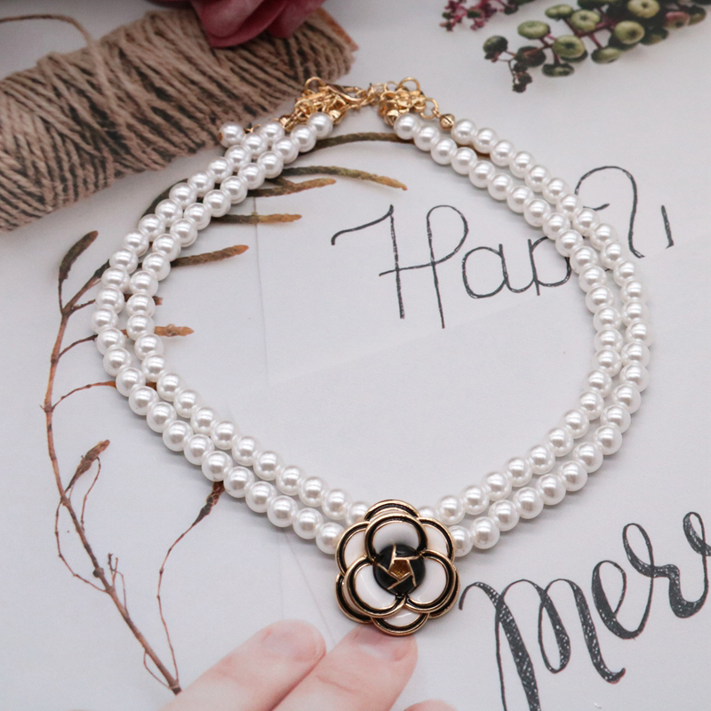 

Flower Charm Imitated Pearls Double Strands Choker Necklace Vintage Pretty Party Accessories For Modern Female Girls Gifts
