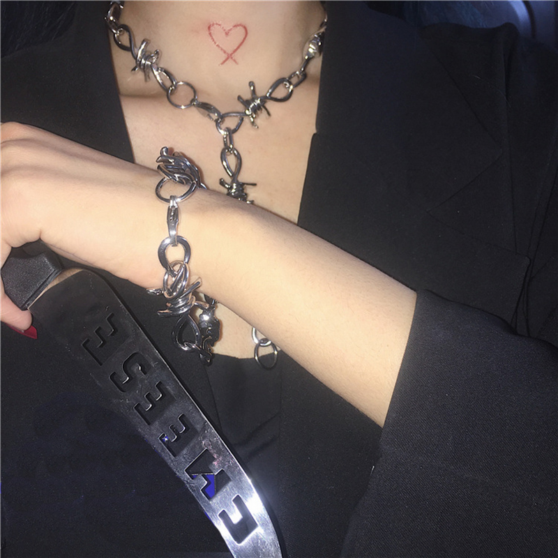 

Women Men's Punk Gothic Alloy Barbed Wire Brambles Necklace Clavicle choker Judy party Bracelet Hip Hop Necklace set Unisex