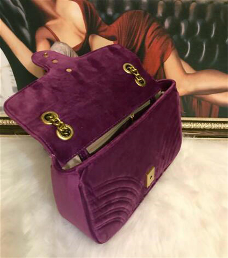 

Designer-quality Fashion Women Shoulder Bags Classic Gold Chain 26cm Velvet Bag Heart Style Women Bag Handbag Tote Bags Messenger Handbags, Red
