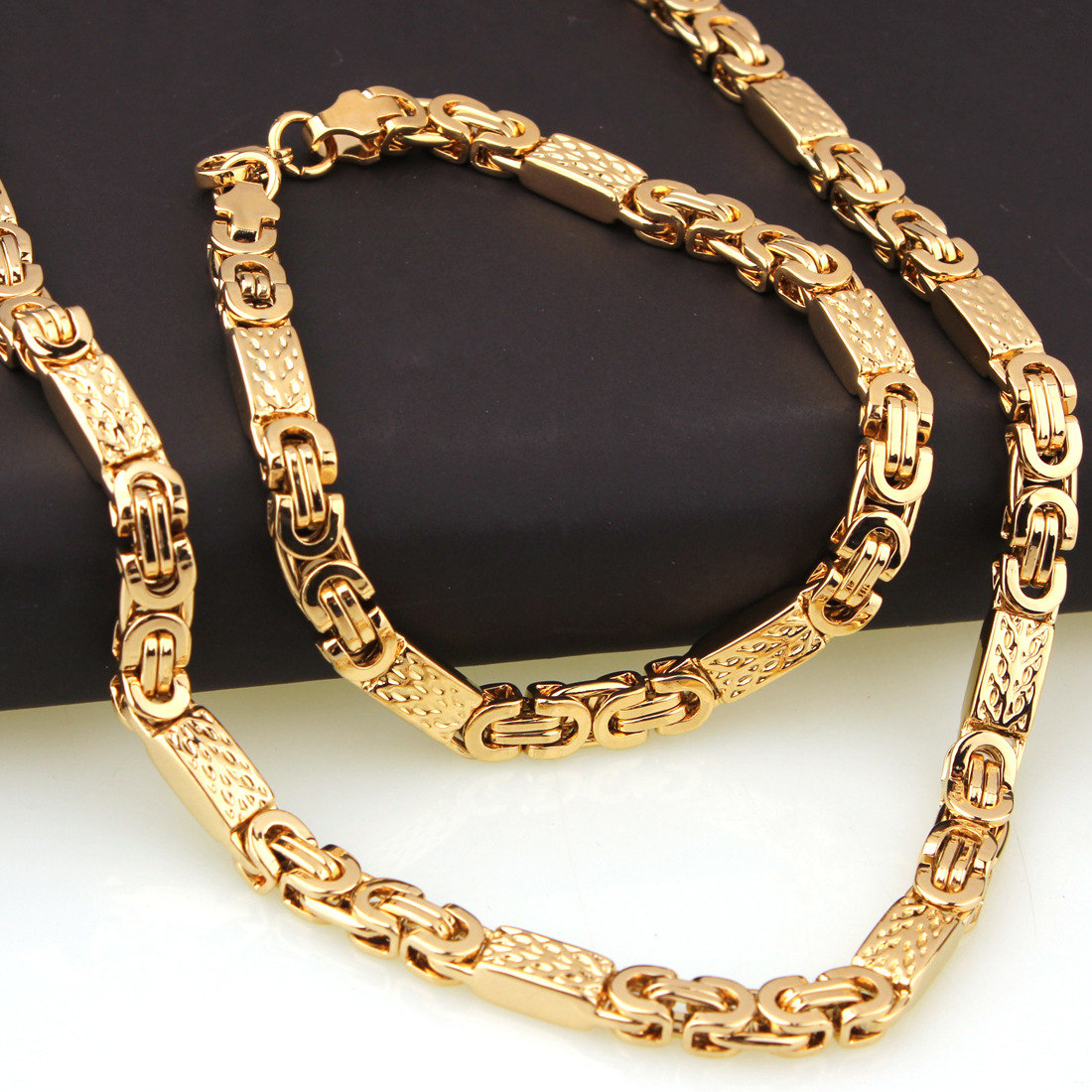 

Stainless Steel Titanium Gold-Plated Men's Square Flat Chain Necklace Bracelet Set Wholesale, Silver