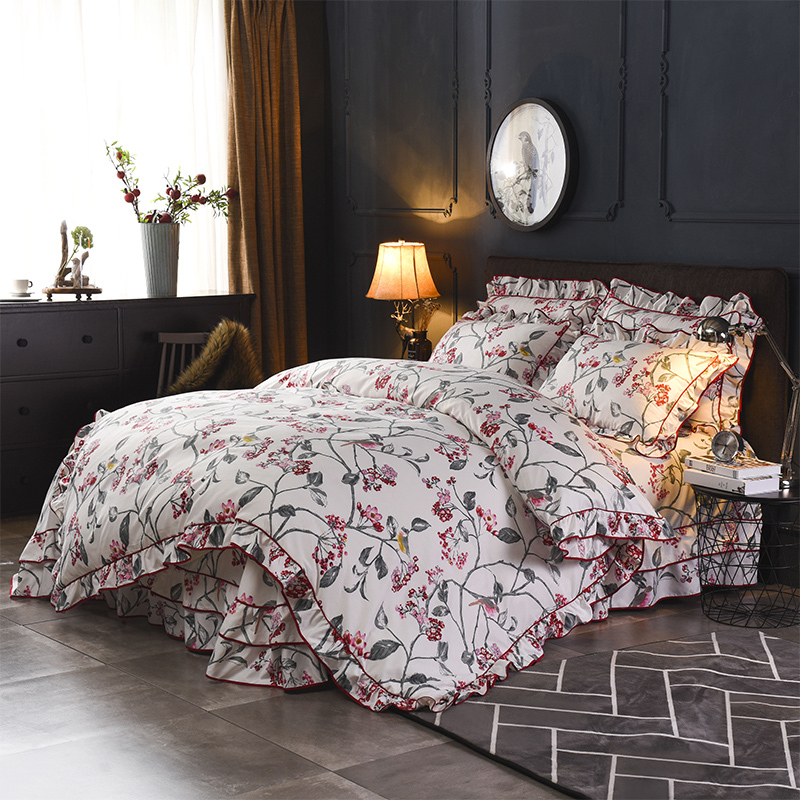 

Lightweight Microfiber Soft Bedding set Floral Vintage Queen Size Girls Ruffle Duvet Cover Bed Sheet Set Quilt Cover Pillowcases, Color 1