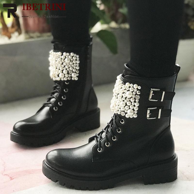 

RIBETRINI Women Fashion Pearl Lace Up Round Toe Buckle Ankle Shoes Women Punk Casual Boots Autumn Platform Boots, Black