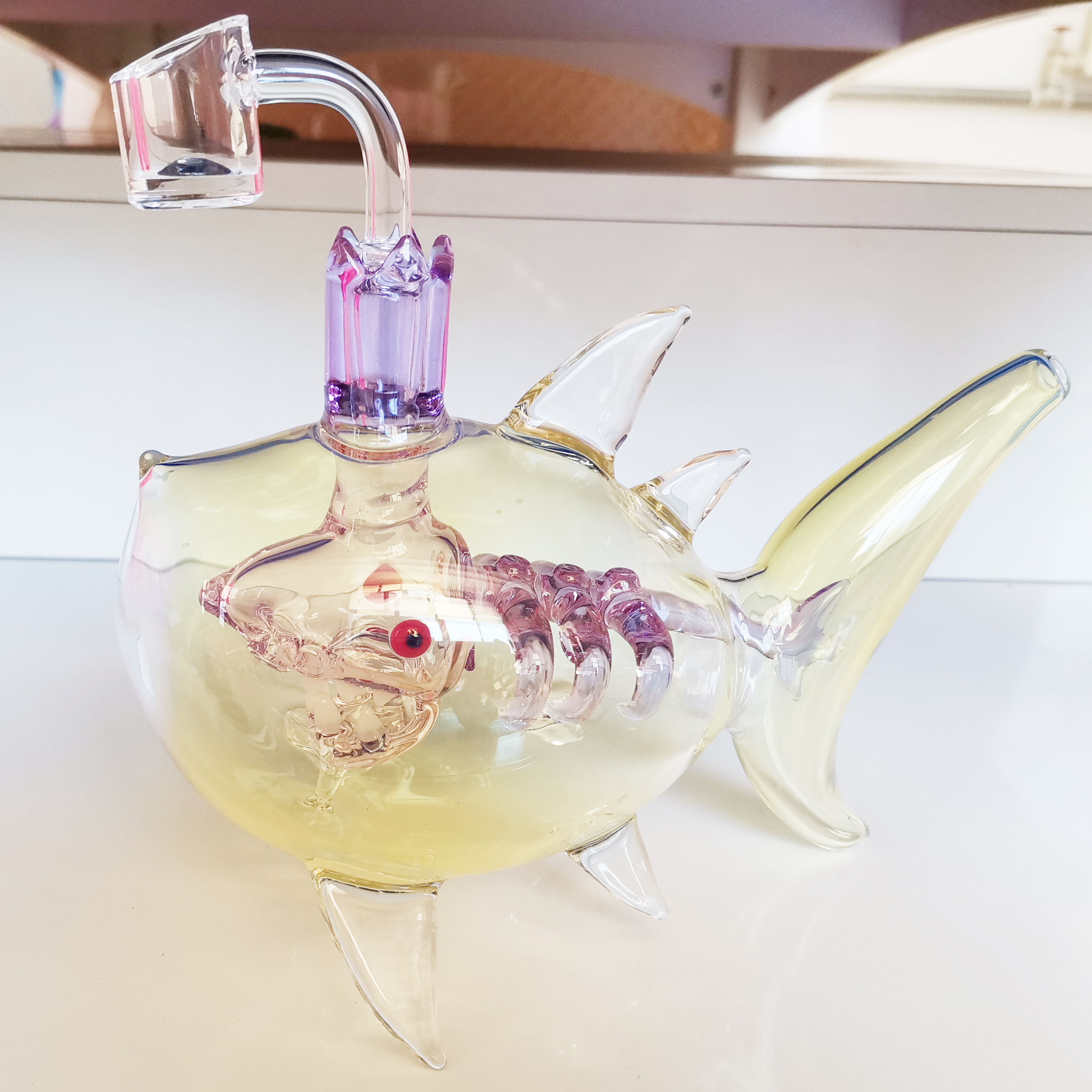 

Handmade Bong Fish Shape Rigs With 14.4MM Male Joint Bubbler Beaker Glass Water Pipes Hookahs