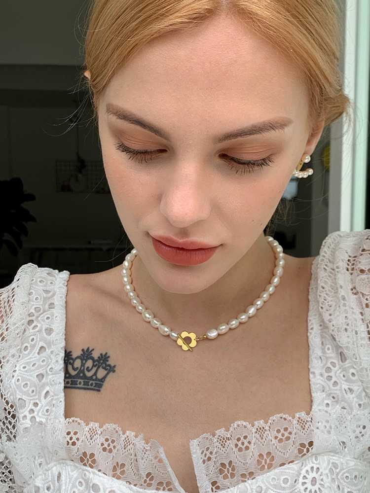 

Timeless Wonder Glam Floral Natural Pearl Choker Necklace Women Jewelry Gothic Boho Designer Punk Wedding Trendy Ins Top 7857