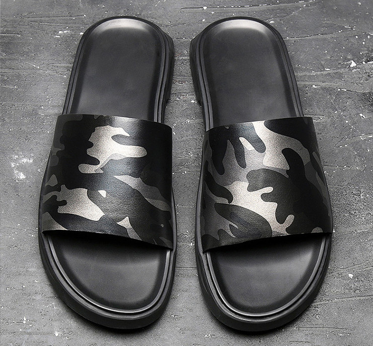

Summer Comfortable Men Flat Genuine Leather Soft Bottom Breathable Casual Outdoor Slippers Men Youth Camo Mixed Color Slippers, As pic
