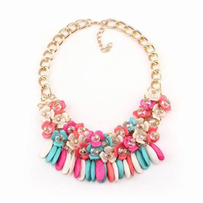 

2020 Good Quality New Fashion Design Gold Chain Chunky Statement Pendant Crystal Women Colorful Flower Necklace Wholesale