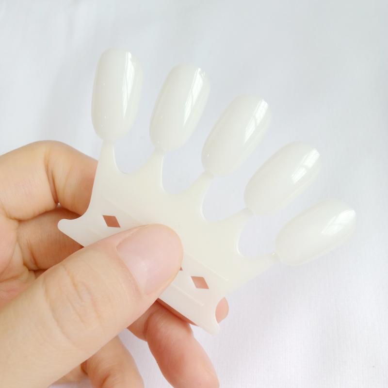 

50pcs Acrylic Crown Shape Artificial Nails Display DIY Salon Nail Art Palette For Practice Clear Tips, Bj-1-1pcs