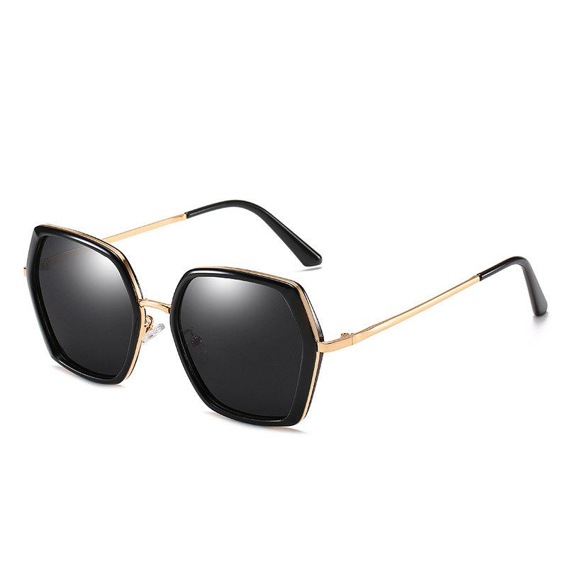 

Viodream Women Large Frame Round Face Sunglasses Retro Sunglasses Oculos Polarizado Feminino