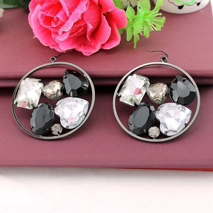 best earrings for girlfriend