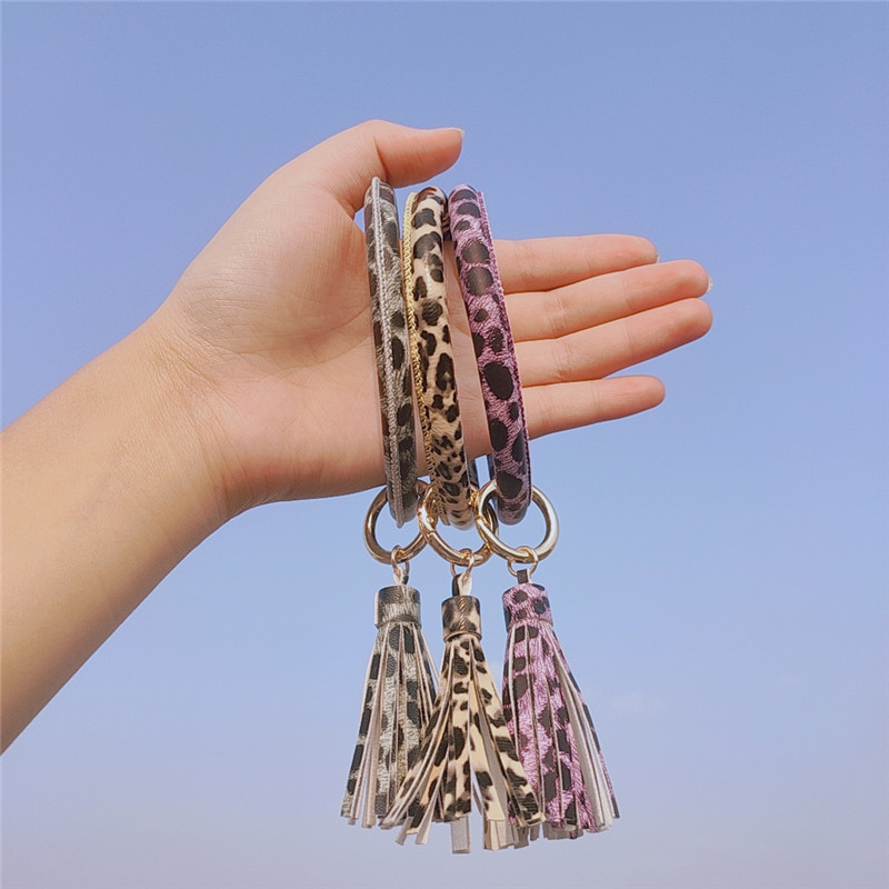 

2020 Hot Sale PU Leather Bangle Keychain For Women Fashion Bohemia Tassel Leopard Circle Keyring Bracelet Wrist Strap Jewelry