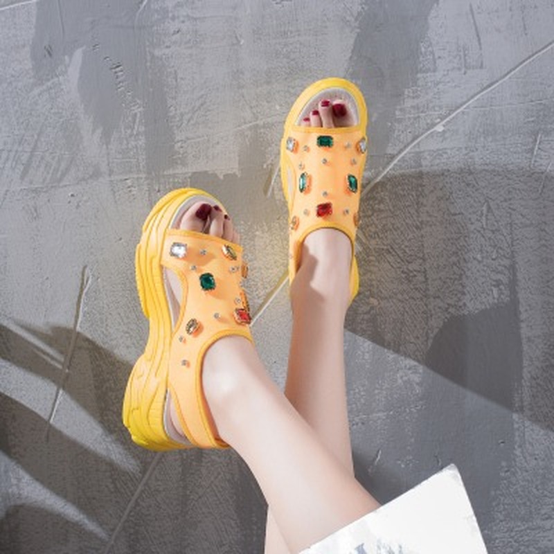 

2020 summer new open-toe rhinestone thick-soled muffin wedges wear casual fashion ti cool shoes women, White