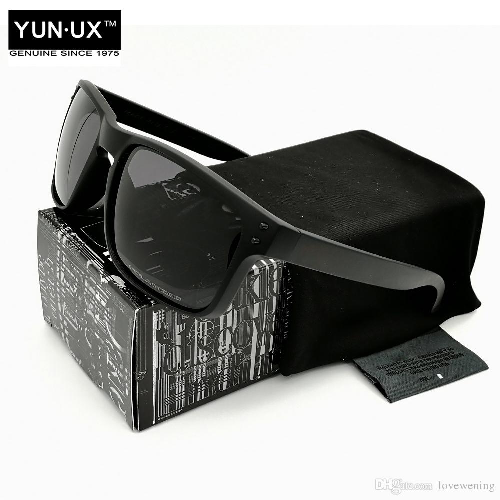 

Fashion Custom YO92-44 Polarized Driving Sunglasses for Men Smoke Black VR46 Frame Yellow Mark Grey Lens Brand Glasses Free Shipping Agent