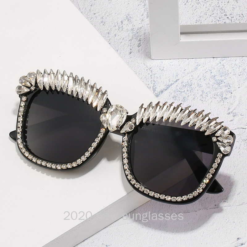 

New Style Woman Sunglasses One Piece Glasses Bling Stone Frame Color Lens Party Eyewear Oversized Square Female Eyeglasses NX