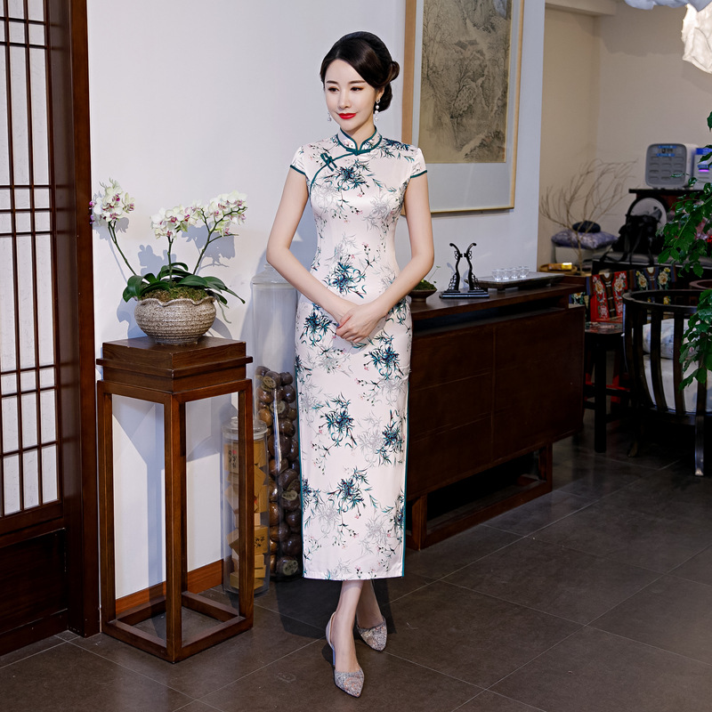 

Short Sleeve Women Cheongsam Elegant Long Qipao Chinese Style Summer Party Dress Classic Mandarin Collar Gown Vestido M-4XL