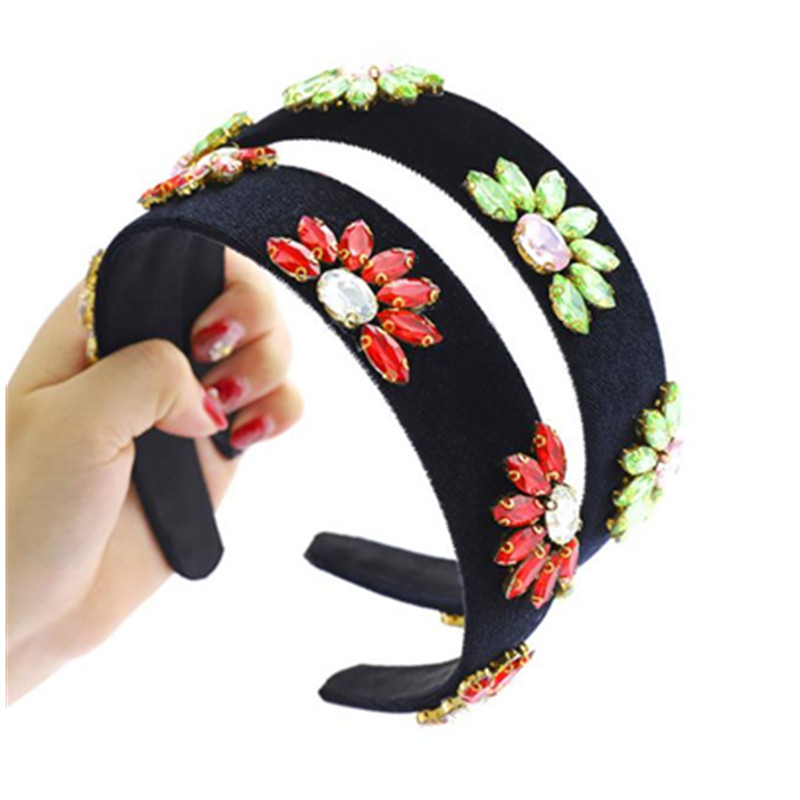 

Diamonds Head Band for Women Handmade Black Velvet Hairband with Crystals Flowers Decorated Ladies Baroque Headband Headpiece