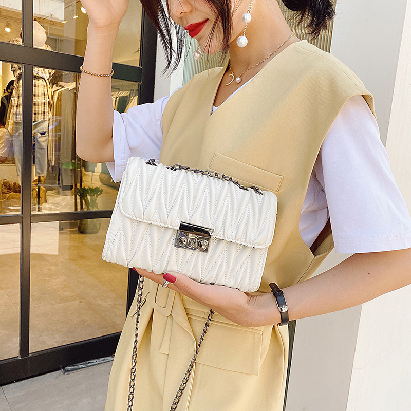 

Fashion Small Bag For Women Top Quality Pu Ladies Chain Handbag 2020 New Designer Shoulder Bags Female Luxury Messenger Fold Bag, White shoulder bag