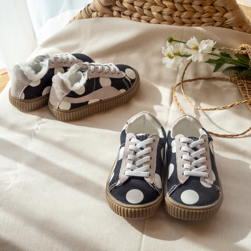 kids slip resistant shoes