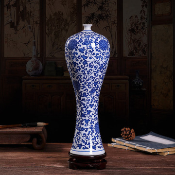 

Blue and White Porcelain Vases Interlocking Lotus Design Ceramic Vase Home Decoration Jingdezhen Beauty Cracked glaze Vase