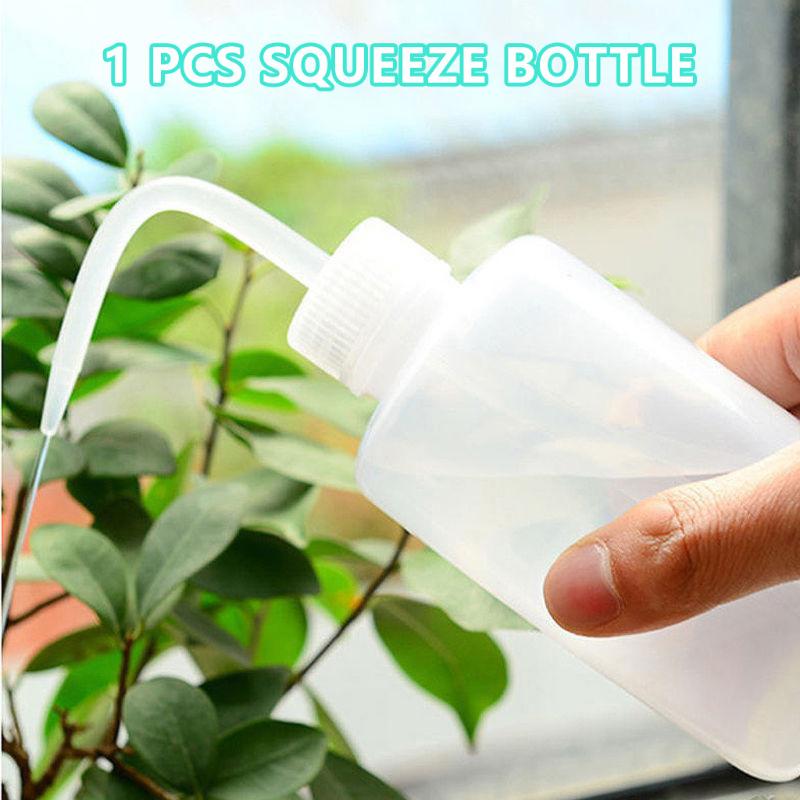 

Garden Plastic Watering Can Sharp Beak Elbow Washing Cleaning Spray Transparent Squeeze-bottle 500ml Irrigation Garden Tool, 1pcs