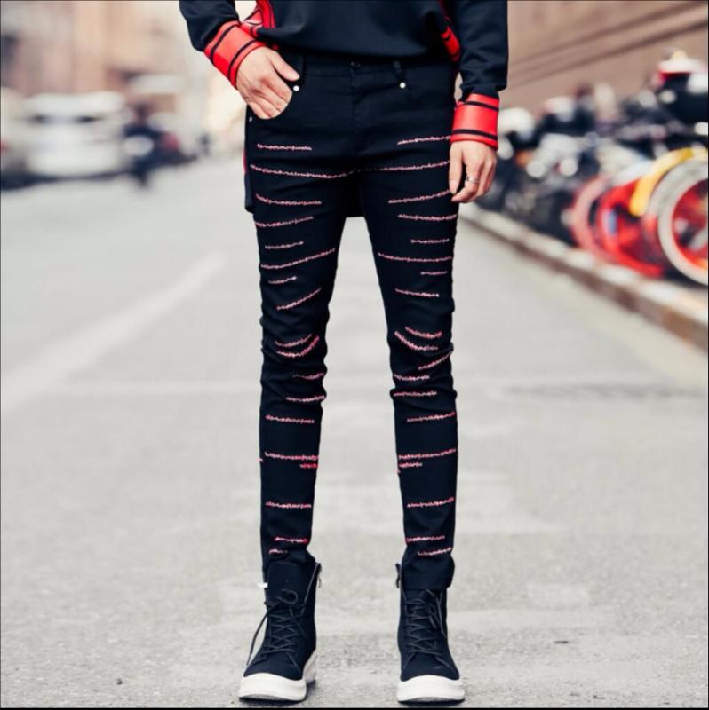 

2020 New Spring Men's Slim Jeans Skinny Pants Decorative Pattern Embroidery Black Trousers Hairstylist Nightclub Singer Costumes