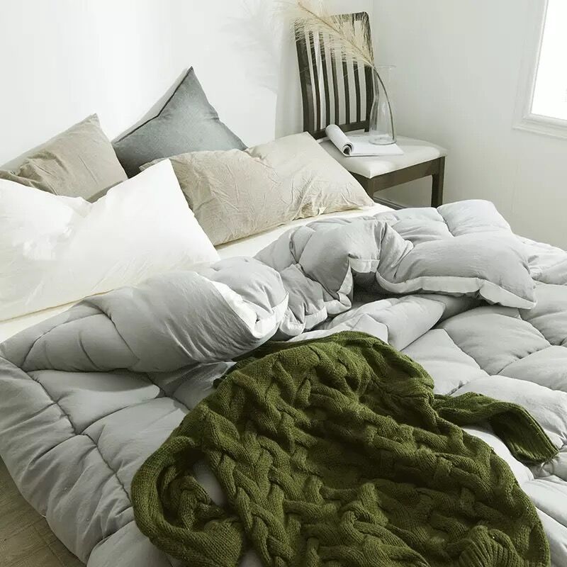 

New Winter Thick warm quilts bedding comforters Adults printed patchwork soft comfortable duvets with filling quilted blankets, As the picture shows