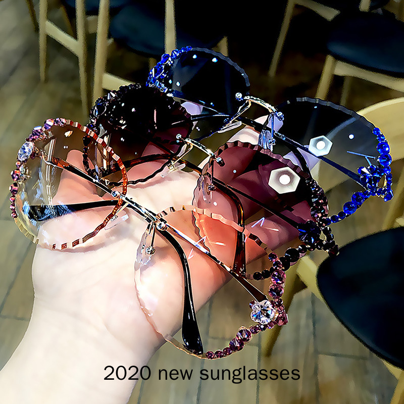

Sunglasses Women 2021 Fashon Vinage Sqaure Luxury Glasses Rimless Rhinesotne Shades For Summer NX