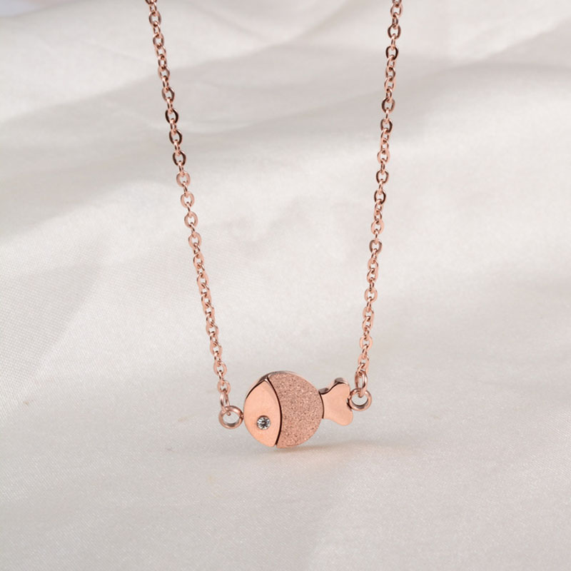 

Stainless Steel Fish Pendant Necklace for Women Gold Link Chain Rhinestone Necklace Dainty Jewelry Gift